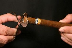 雪茄剪真的能切断手指吗？今日揭秘你所不知道的真相！